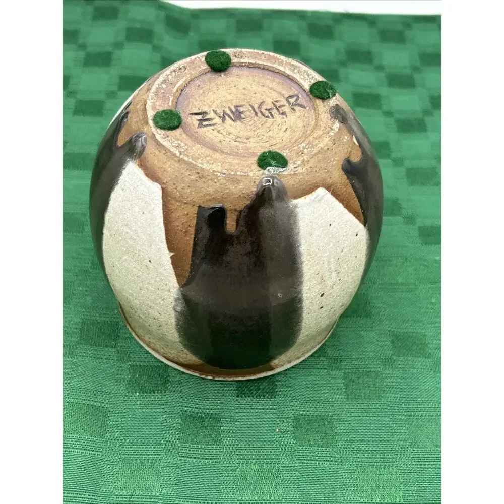Studio Artist Signed Handmade Pottery Small Pot Signed Zweiger